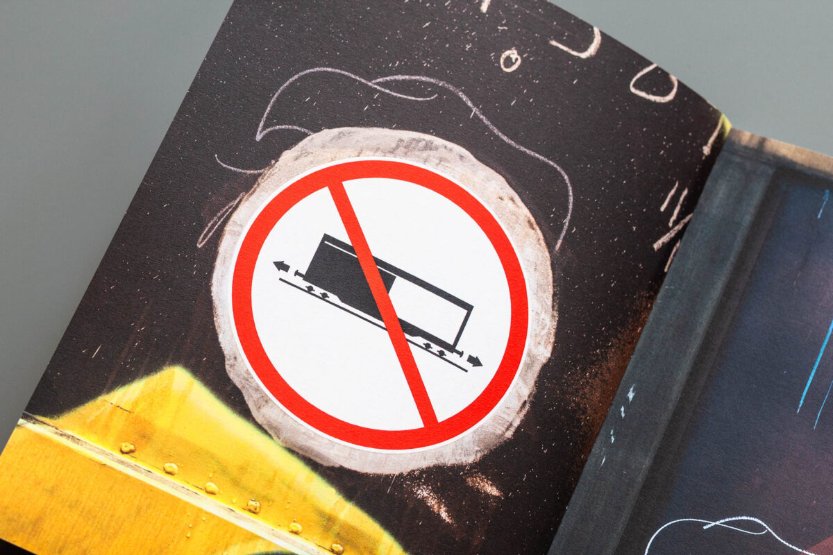 MOBY – Expect Anything