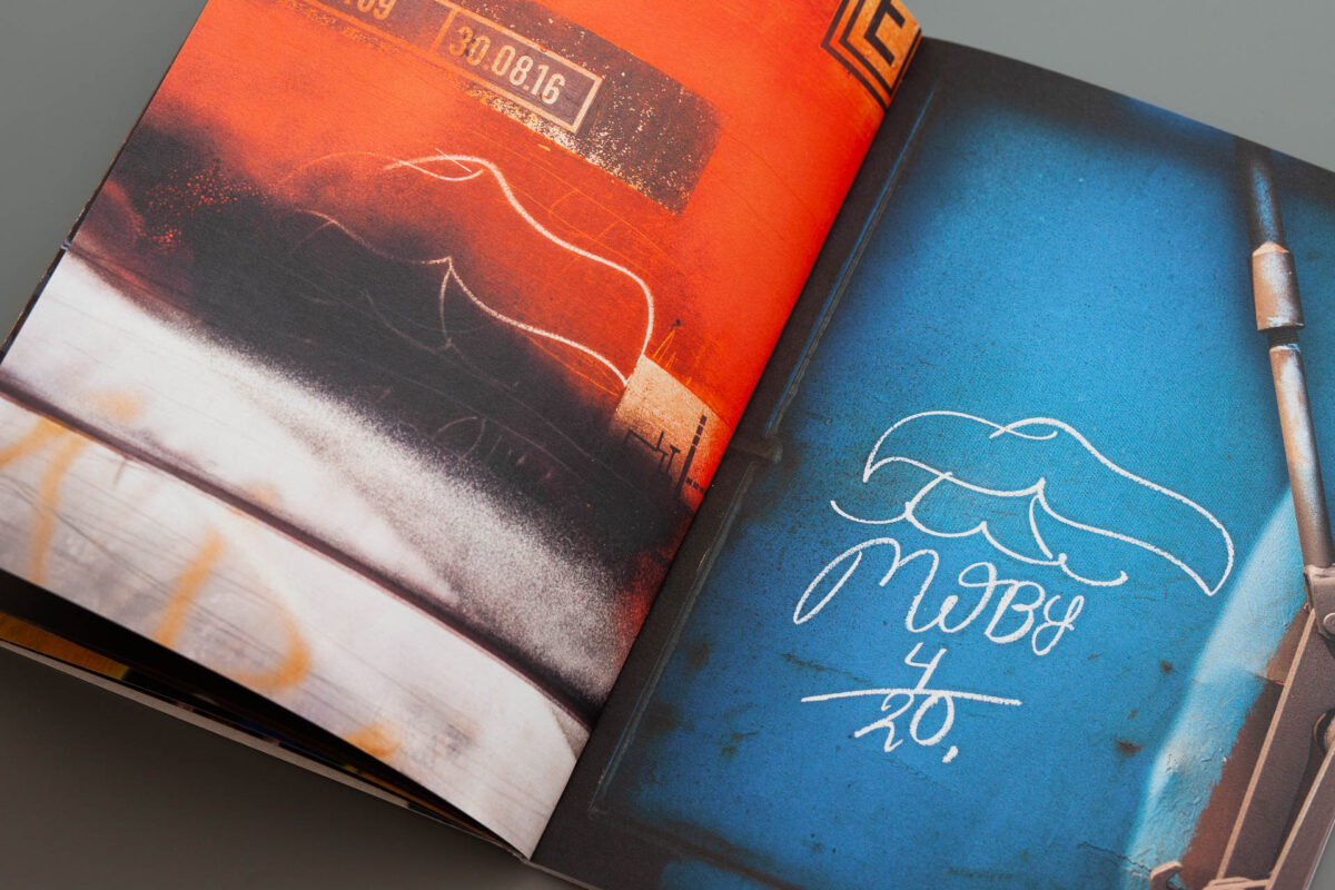 MOBY – Expect Anything